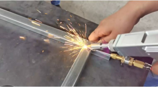 Laser Welding : Definition, How it Works, Process, Laser Welding: Definition, How it Works, Process, Types, and Advantages